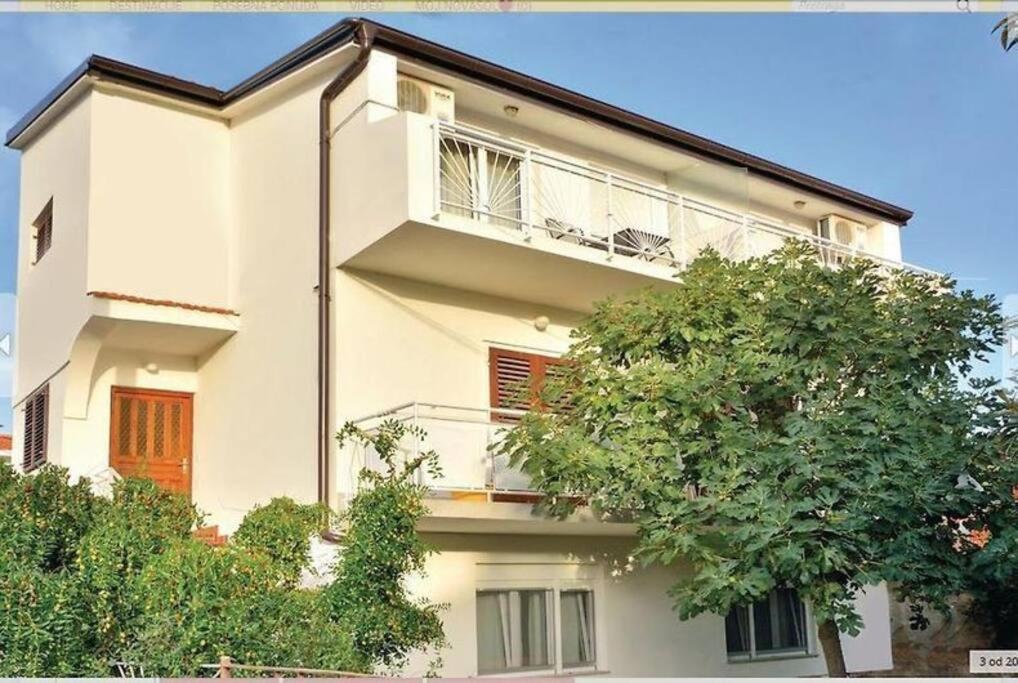 Apartment Ivana Zara Esterno foto
